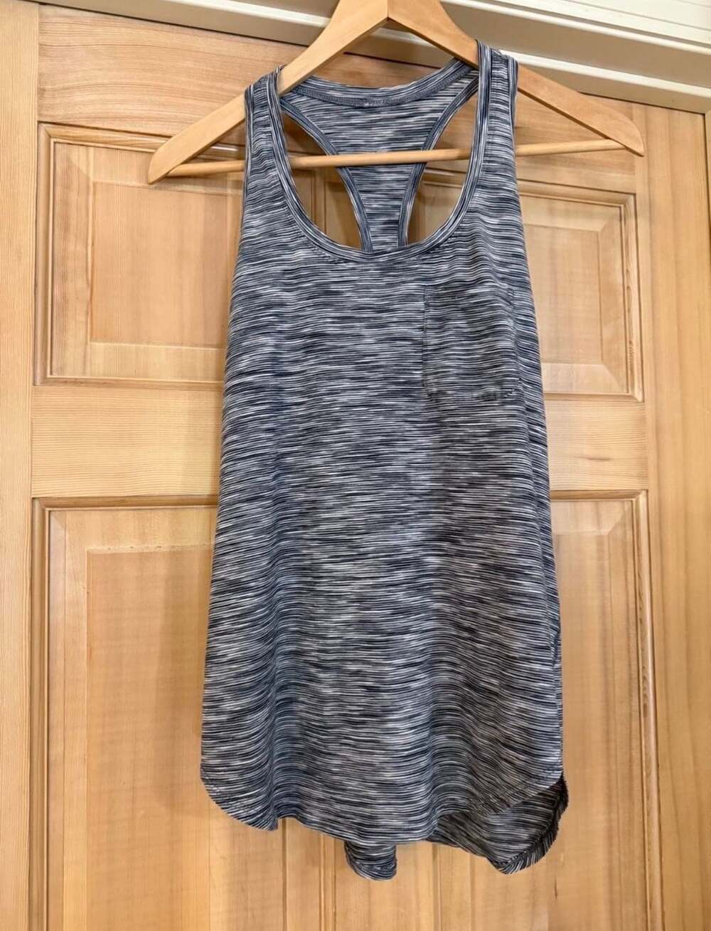 Lululemon Yogi Racer Back Tank Top Size 8 Space Dye